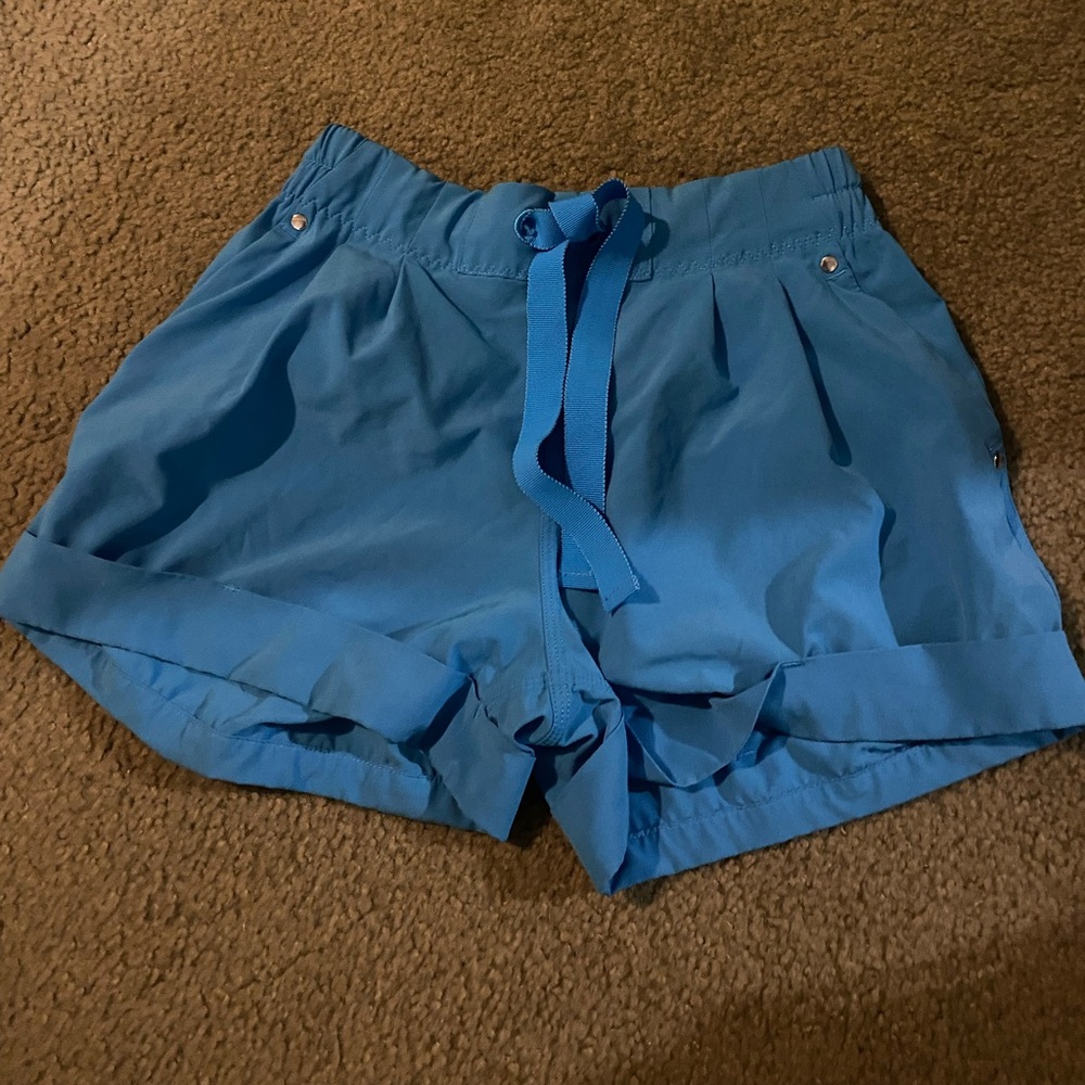 Women’s LuluLemon sports shorts